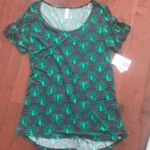 M LuLaRoe Classic T - NWT